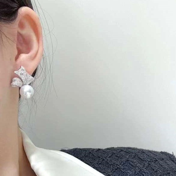 Pearl and Diamond Earrings