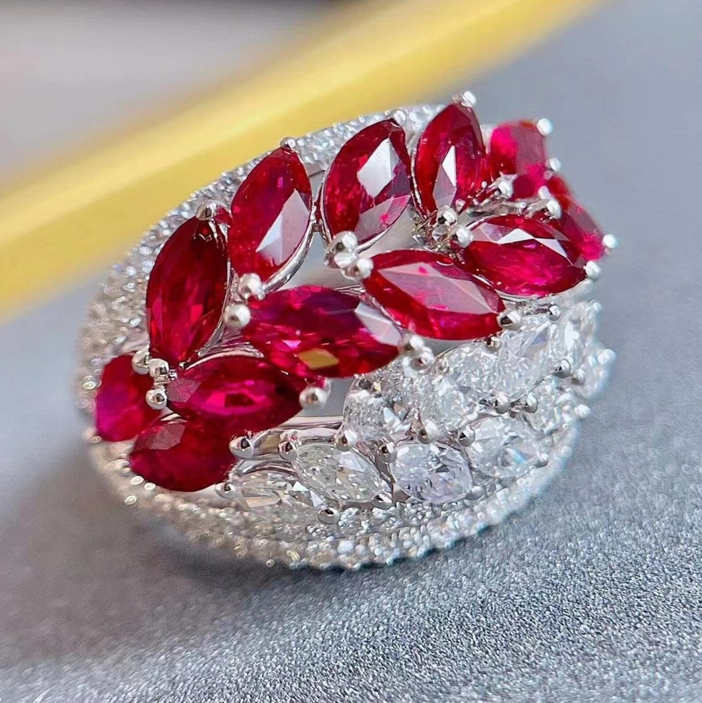 Bague Rubis Marquise