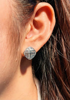 18K white gold baguette diamond earrings with geometric design