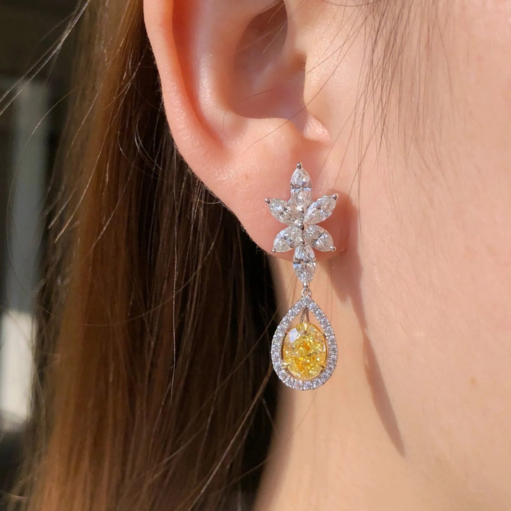 18k White and Yellow Gold Drop Earrings with 2.80ct GIA Fancy Yellow and 2.80ct White Diamonds
