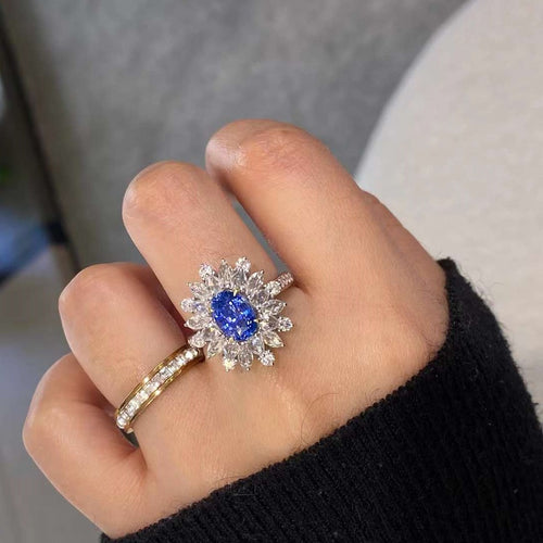 Cornflower Blue Natural Sapphire Diamond Ring in 18k