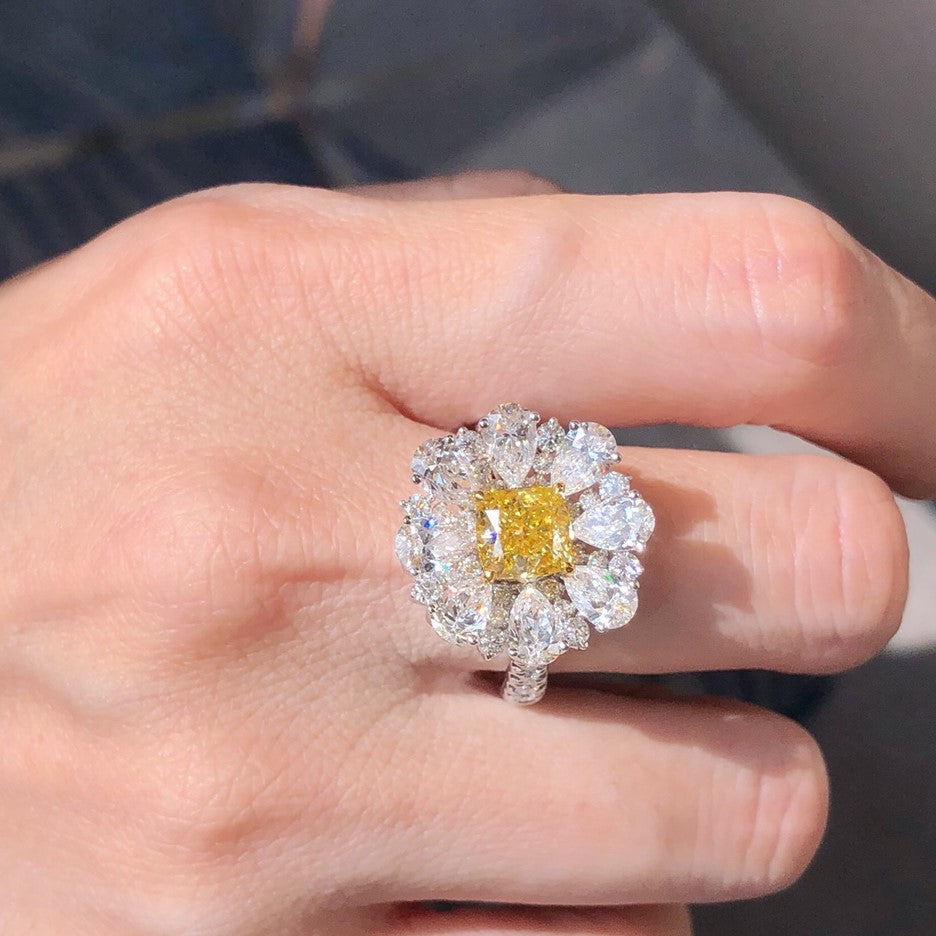 خاتم خطوبة معتمد من GIA مع 4.60 قيراط من الماس الأصفر والأبيض