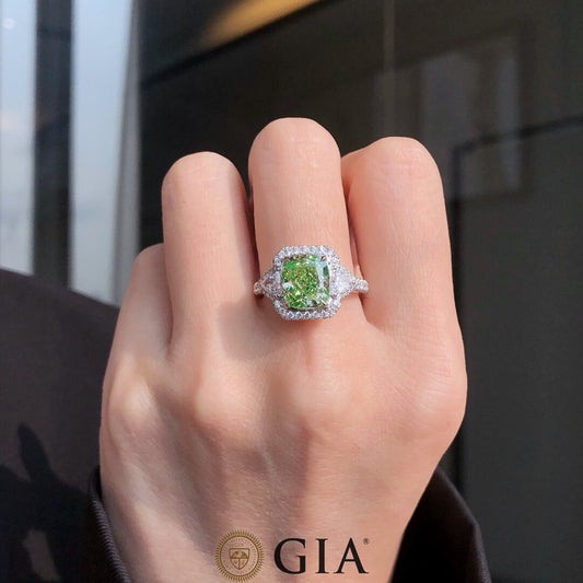 Bague GIA en diamant vert naturel