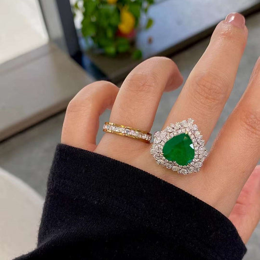 Heart Green Emerald Diamond 18K White Gold Unique Ring