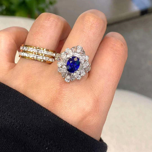 18K White Gold Natural Sapphire Ring