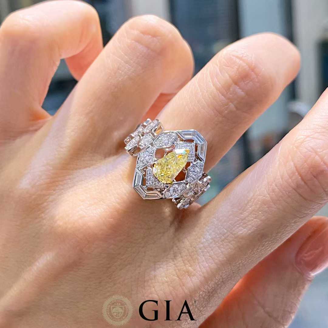 HoneyComb Ring