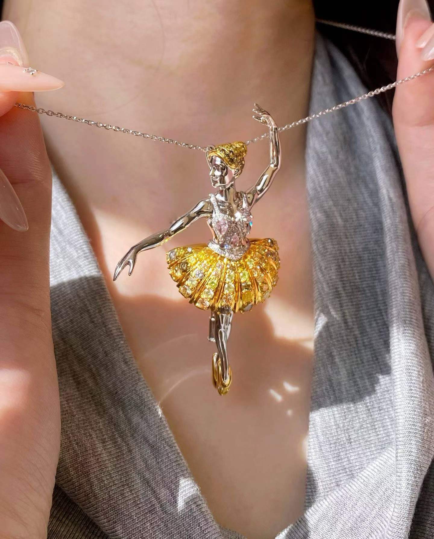 Ballerina Brooch / Pendant – 3ct Diamond