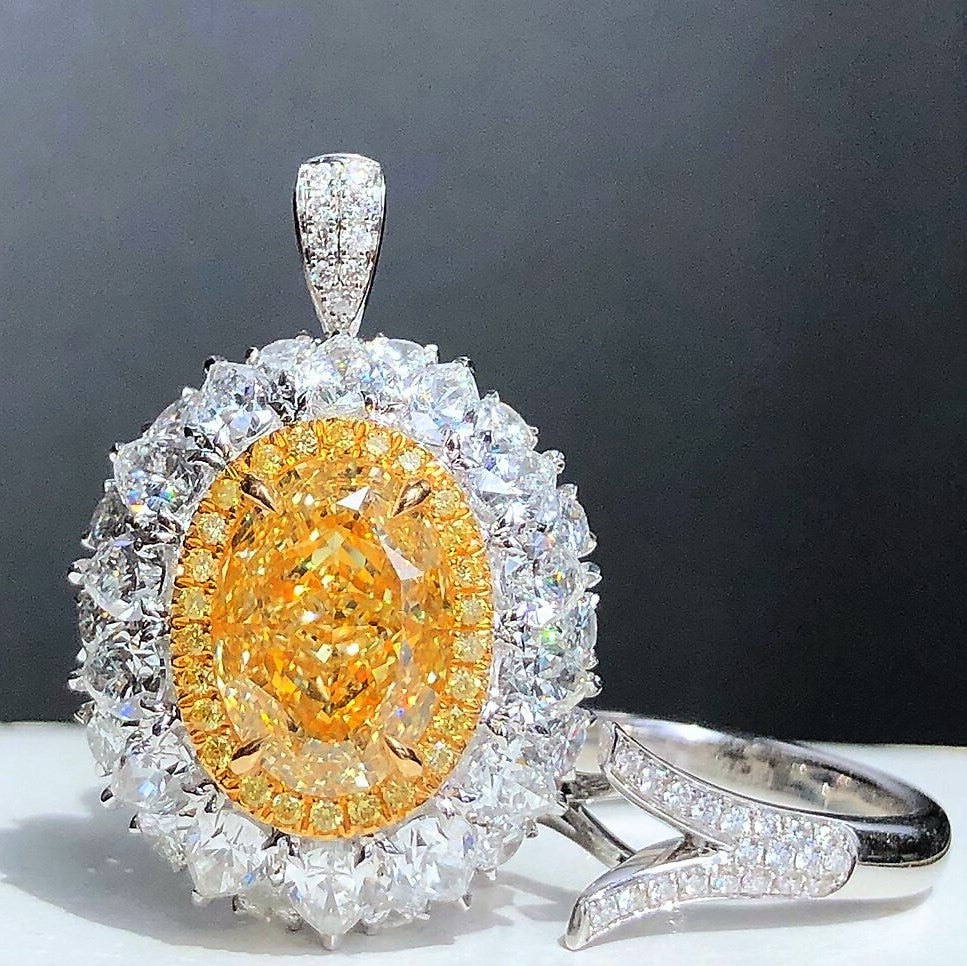10 Carat Yellow Oval Diamond Ring