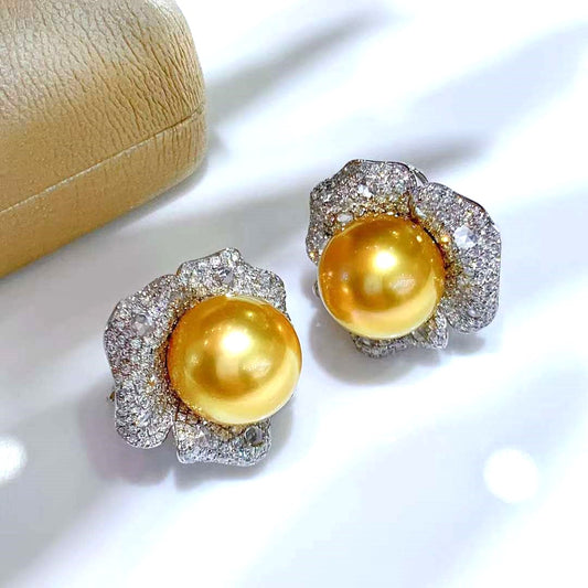 Exotic Sea Pearls Ear Clips with 2.90 Carats Diamonds