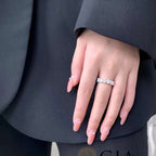 Elegant 18k White Gold Heart Shape Diamond Engagement Ring