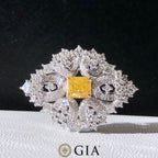 Broche de diamante em ouro branco 18k