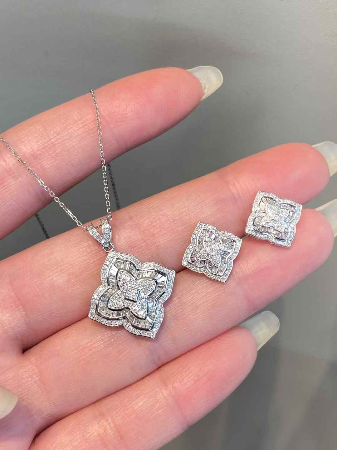 Diamond Clover Stud Earrings
