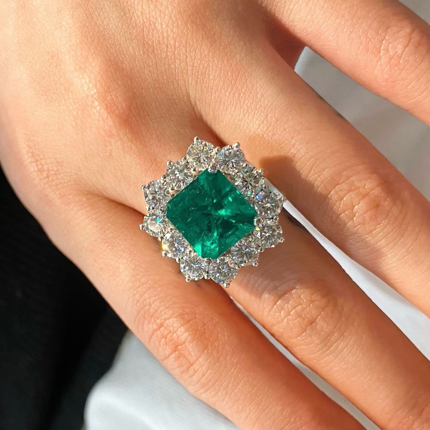 GRS-Certified Colombian Emerald