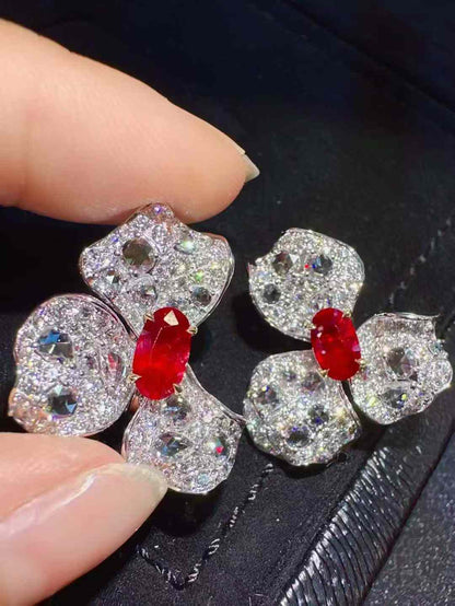 Ruby Flower Stud Earrings in 18K Gold