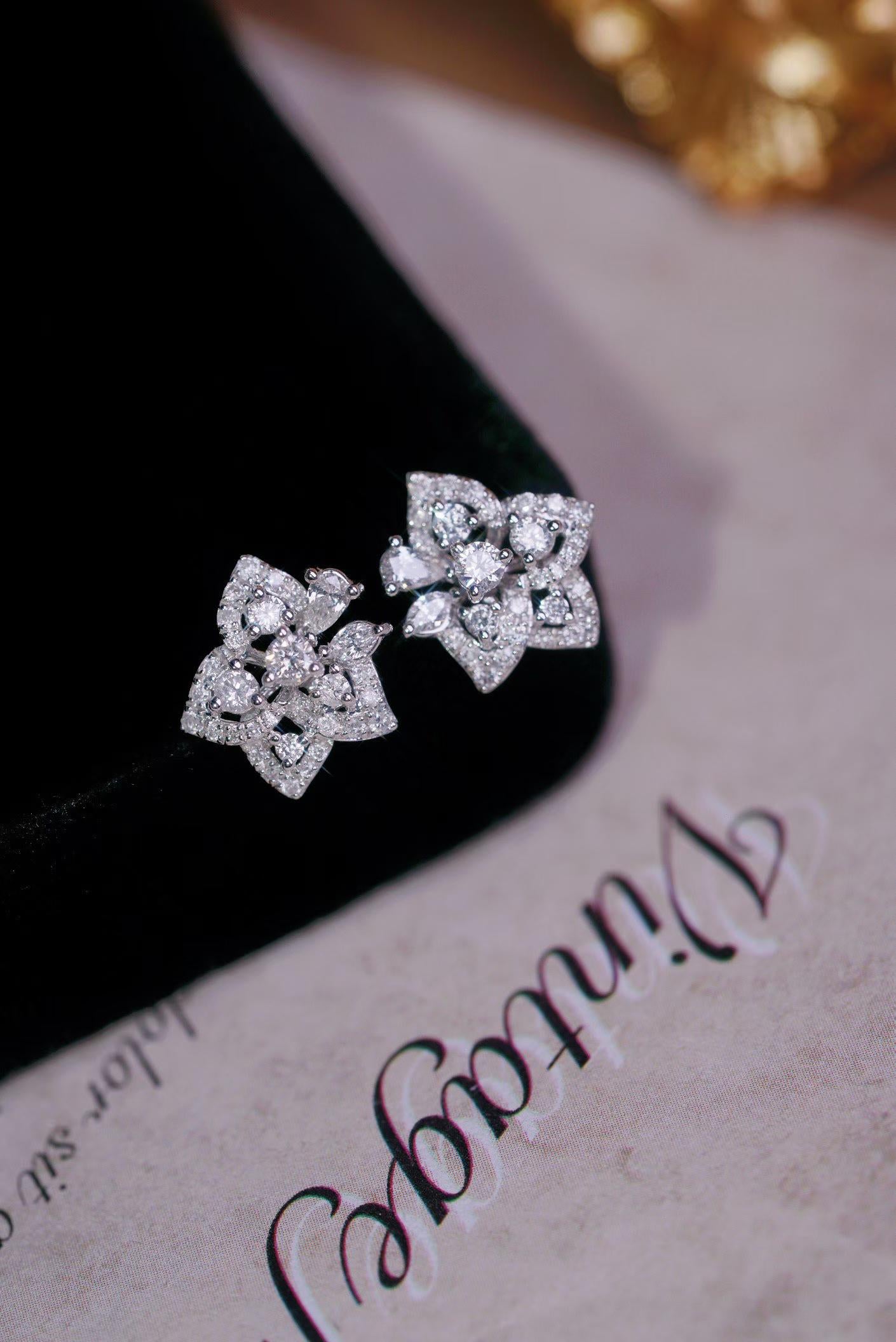 Irregular Flower Stud Earrings