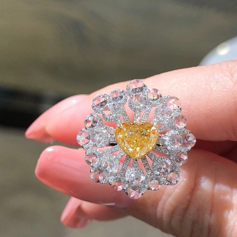 Anel de noivado de diamante de 2,20 quilates - certificado GIA