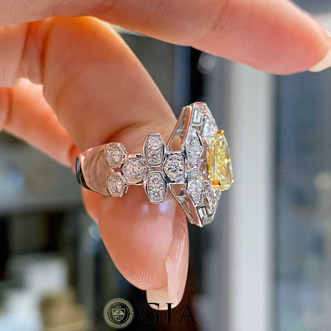 HoneyComb Ring