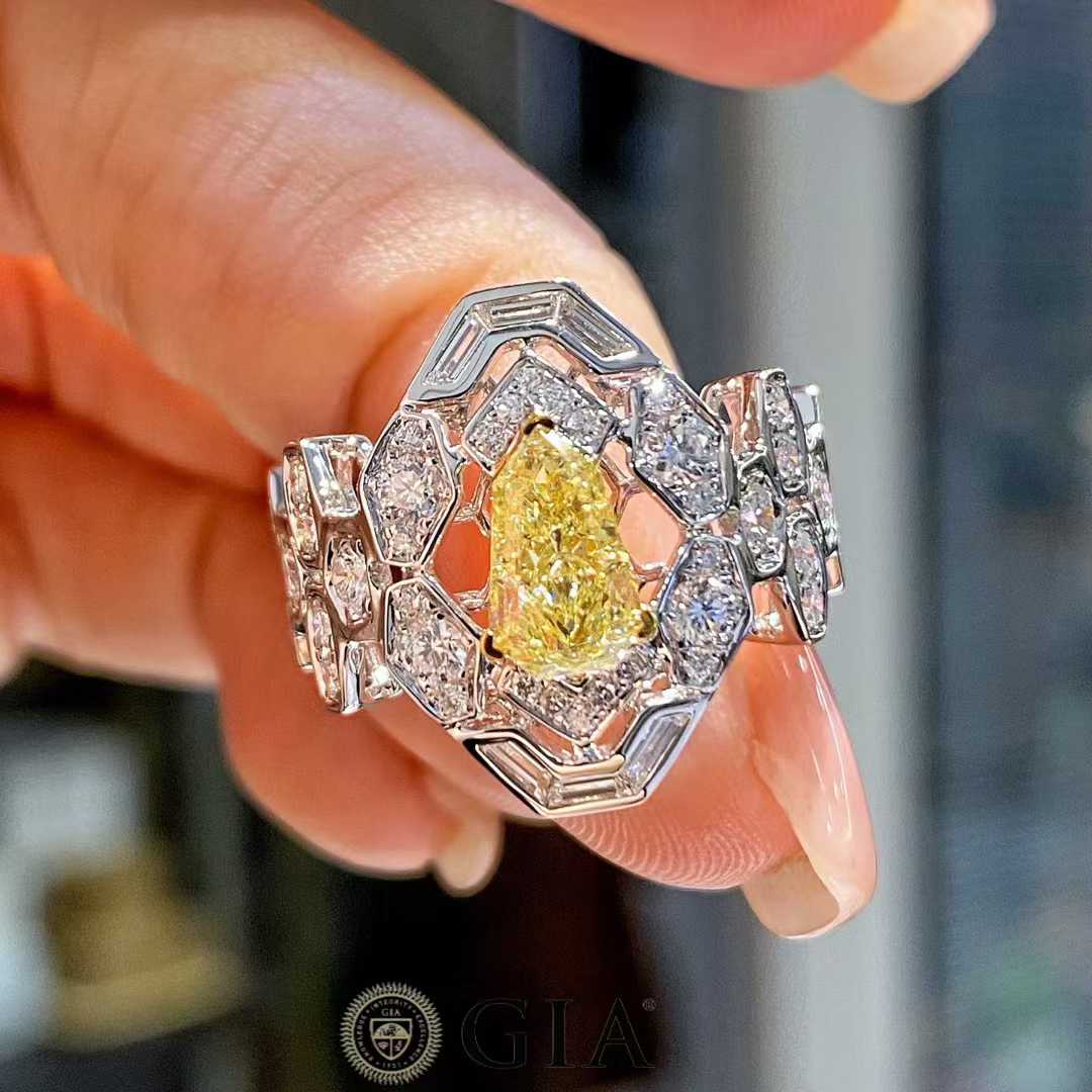 HoneyComb Ring