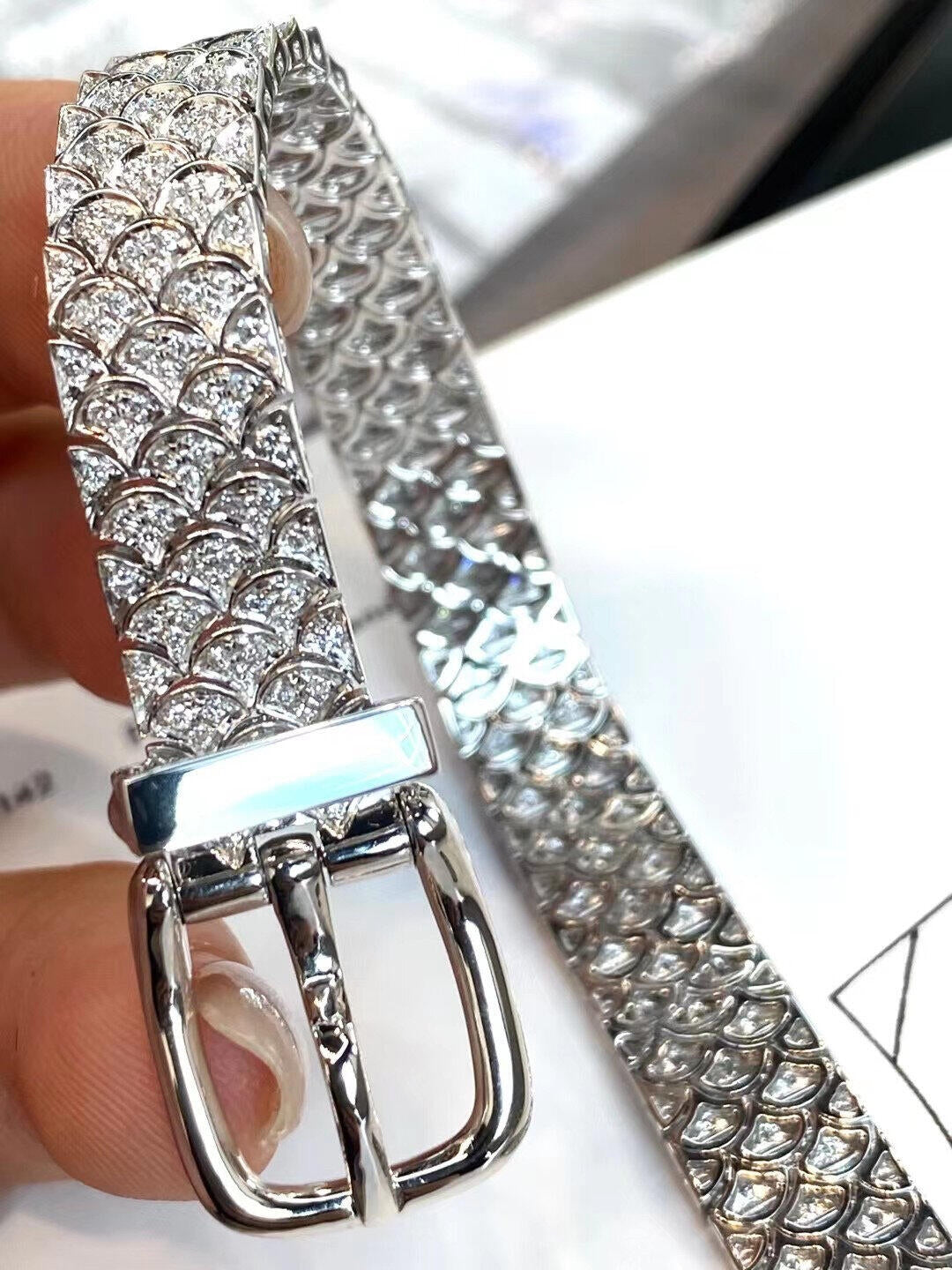 Fish-Scale Belt Design Bracelet