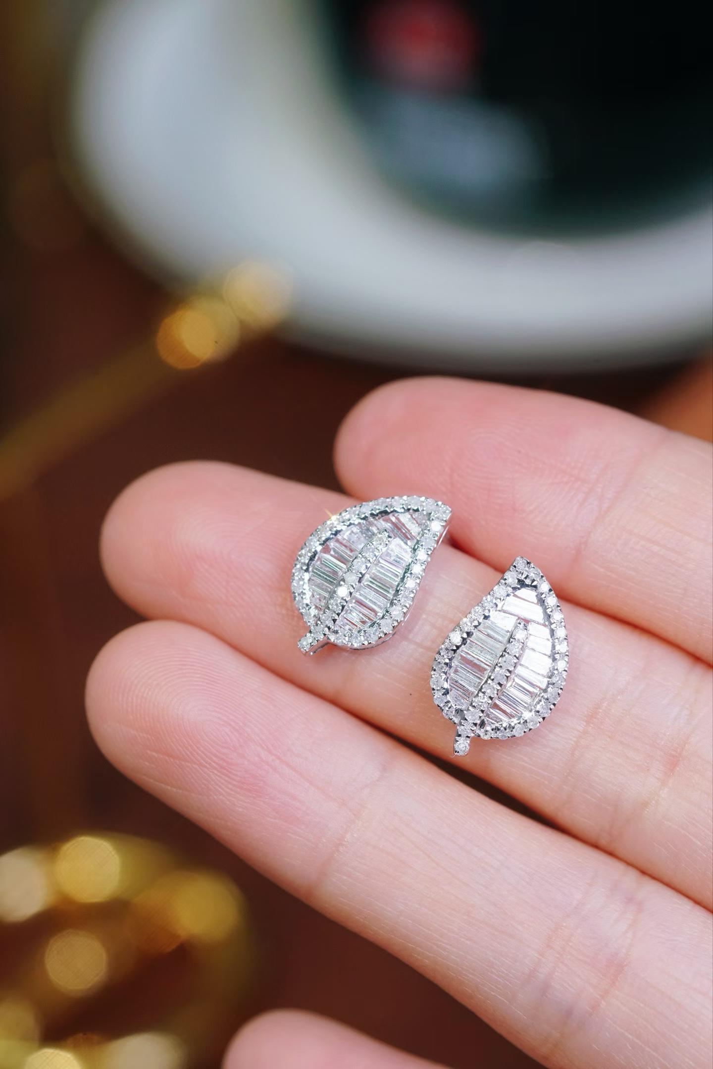 18K Tapered Leaf Diamond Stud Earrings