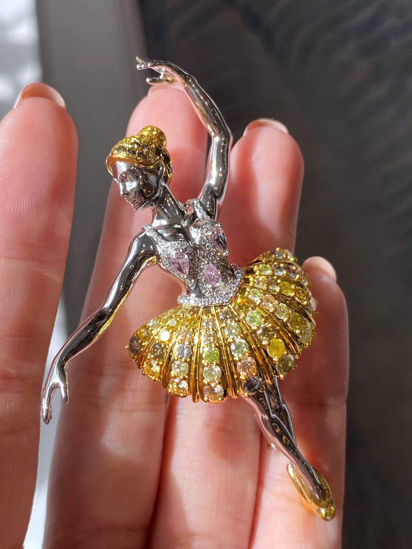 Ballerina Brooch / Pendant – 3ct Diamond