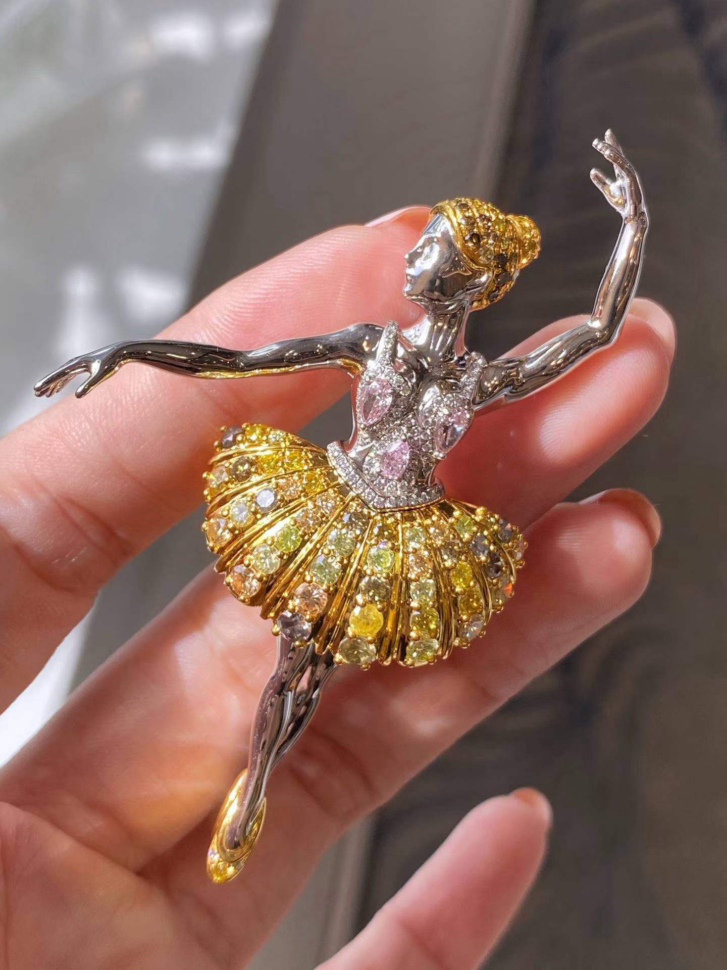 Ballerina Brooch / Pendant – 3ct Diamond