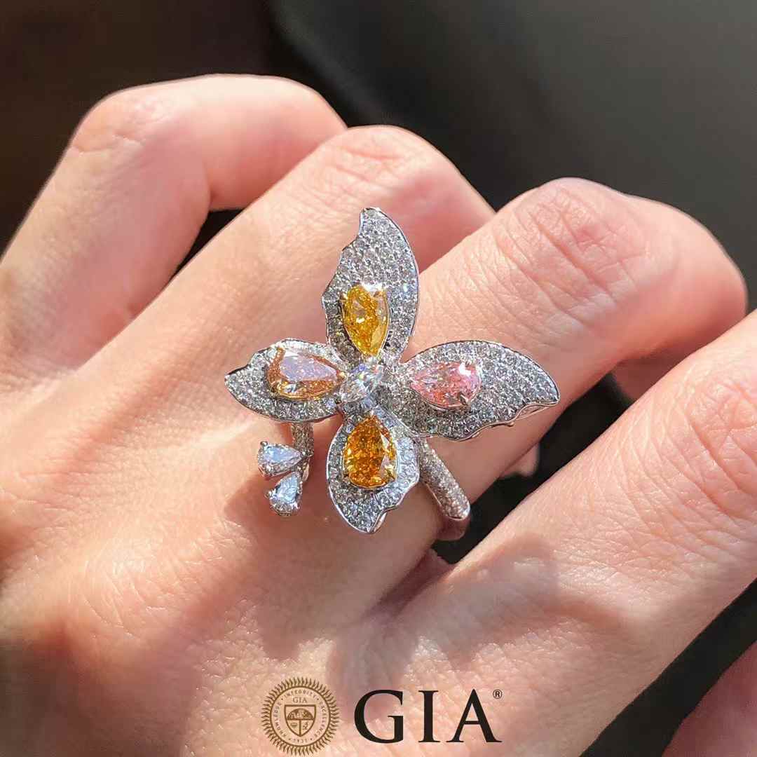 Bague papillon en diamant certifiée GIA