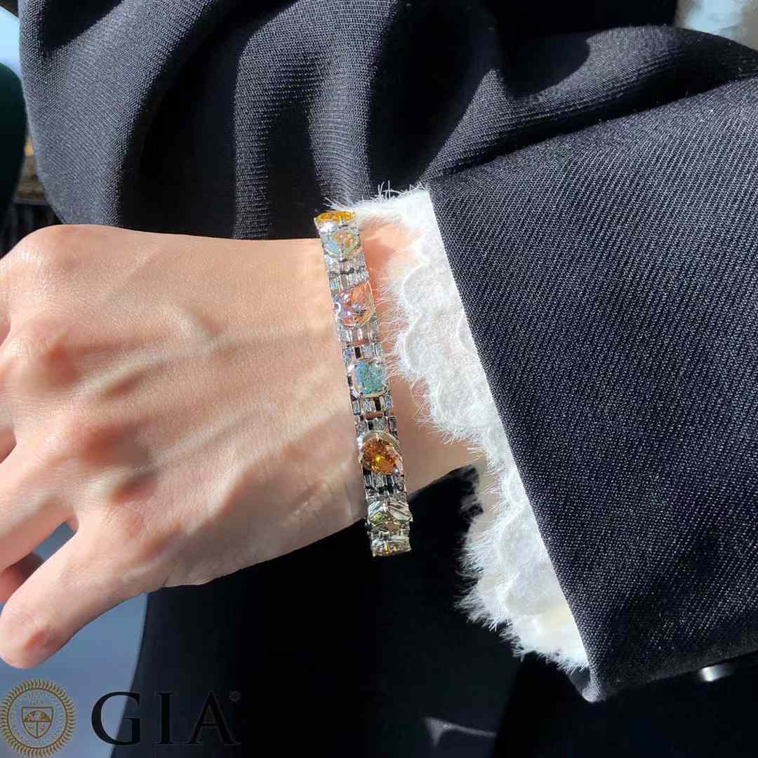 Bracelet en diamants de couleur fantaisie GIA 14 carats avec diamants blancs de 0,70 ct