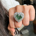 Bague en diamant vert en forme de cœur certifiée GIA 
