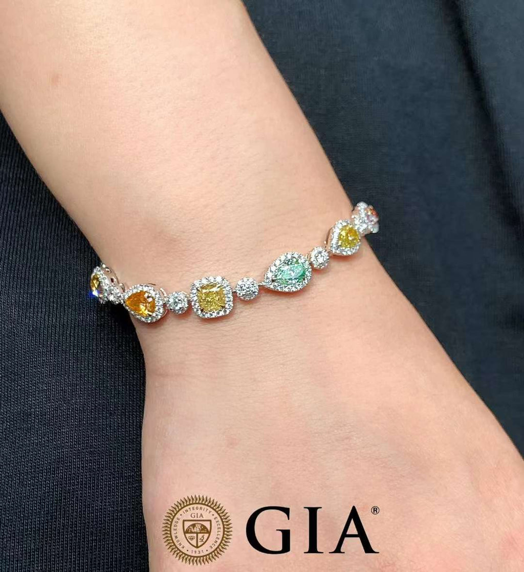 Bracelet en diamants colorés multiformes certifié Gia 