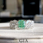 Anillo verde amarillento claro