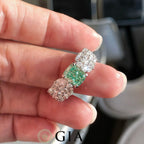 Anillo verde amarillento claro