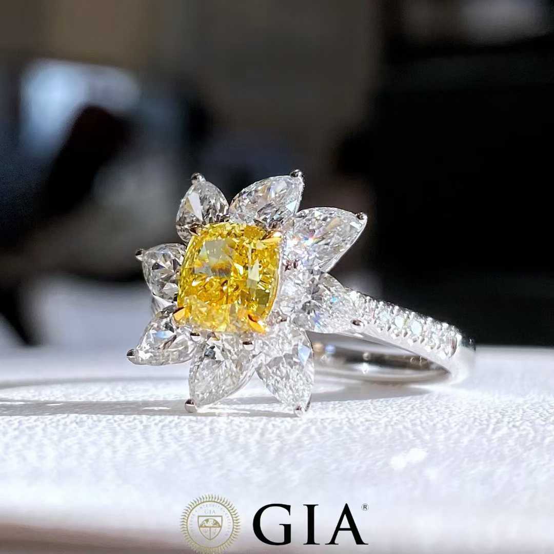 Fancy Vivid Yellow Diamond Ring