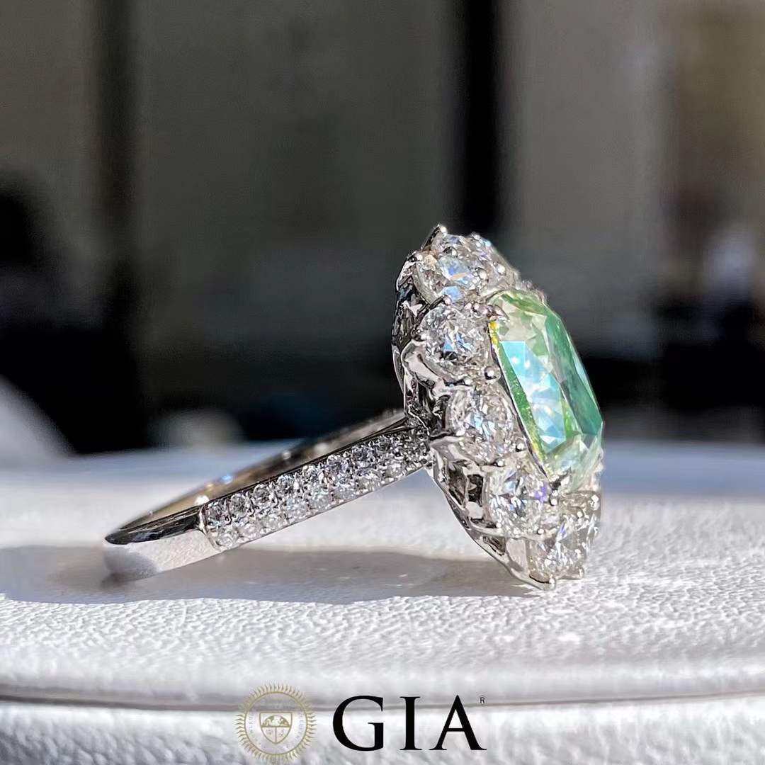 GIA 5.01ct Green Diamond Ring with 2.33ct Round White Diamonds