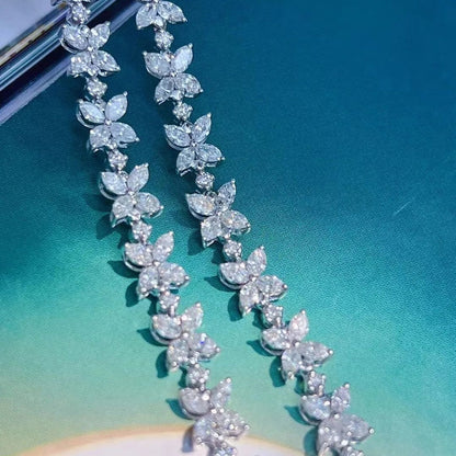 Ожерелье-чокер с натуральным бриллиантом маркиза весом 12 карат