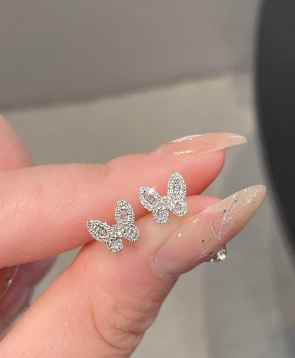 0.30ct Diamond Butterfly Stud Earrings – 18K Gold